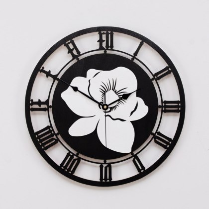 Czarny zegar z motywem storczyka