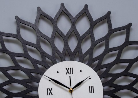 Zegar ażurowy czarny
