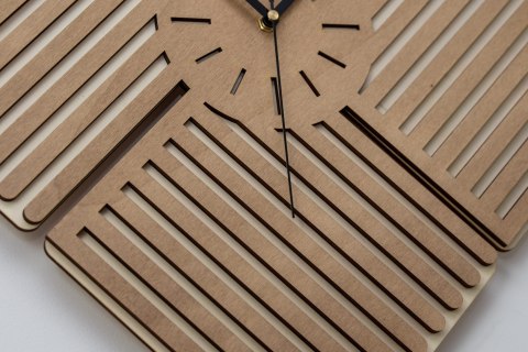 Ażurowy zegar geometryczny wiąz