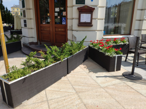 Donica ogrodowa technorattanowa 98x25x34 Czarny