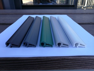 Klipsy do taśmy ogrodzeniowej 2600x19 cm