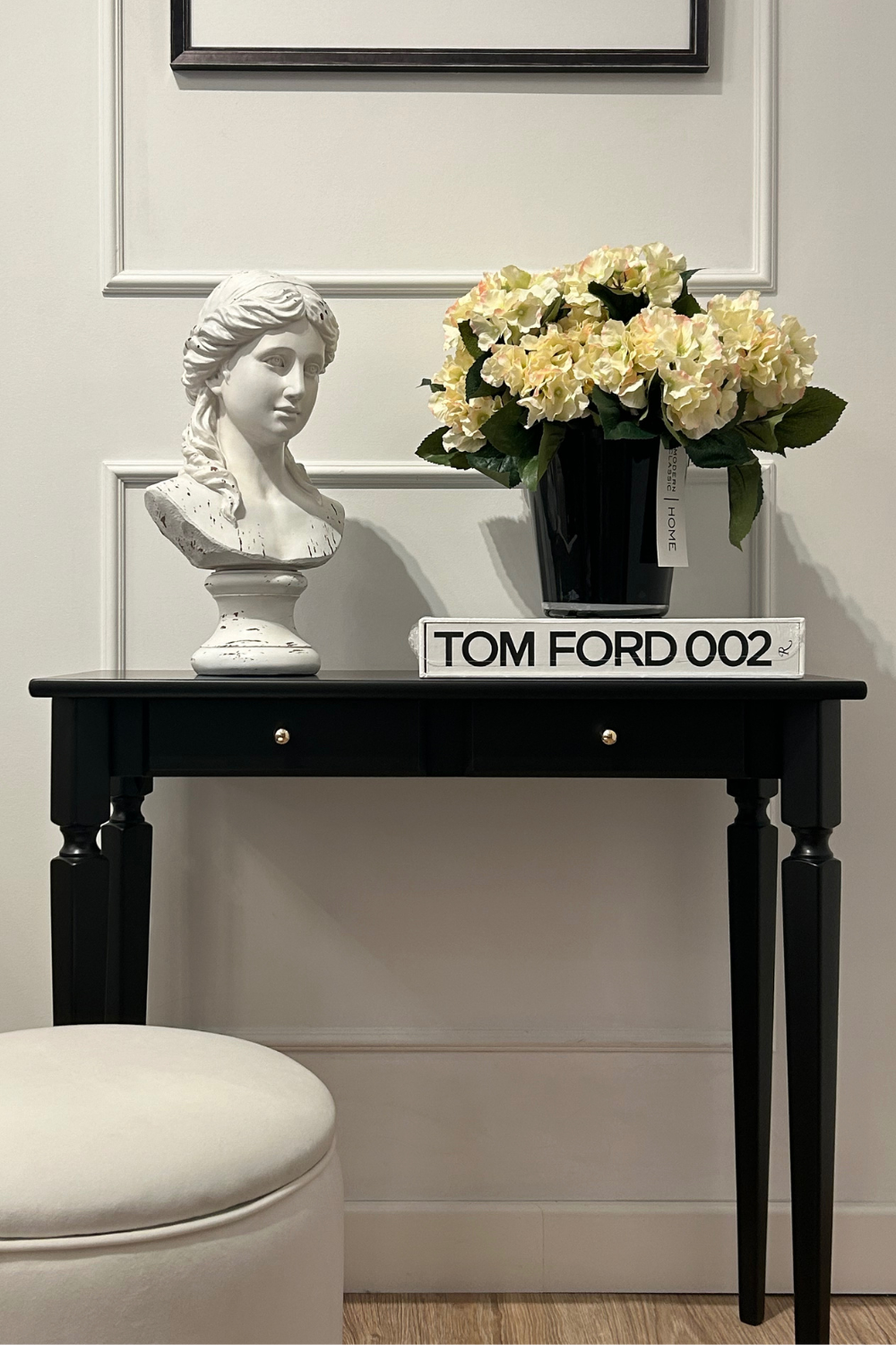 Konsola do przedpokoju – elegancki akcent, który odmieni Twoje wnętrze