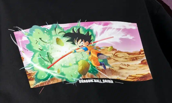 Uniqlo prezentuje kapsułę UT „Dragon Ball DAIMA”